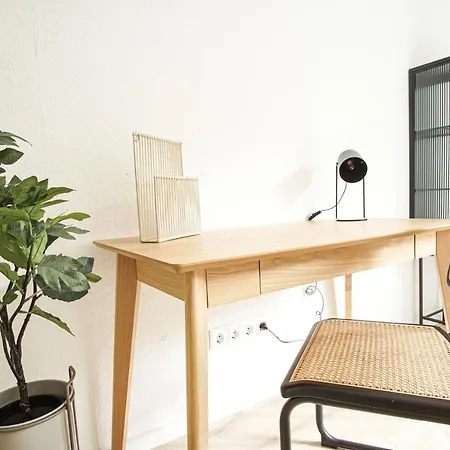 Homefy Feel-good - Own Parking, Balcony And Garden * Essen