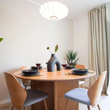 Homefy Feel-good - Own Parking, Balcony And Garden Apartment Essen